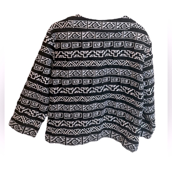 Chico’s Embroidered Jacket Lined Button Up Black & White Cotton Aztec Medium - Picture 2 of 3